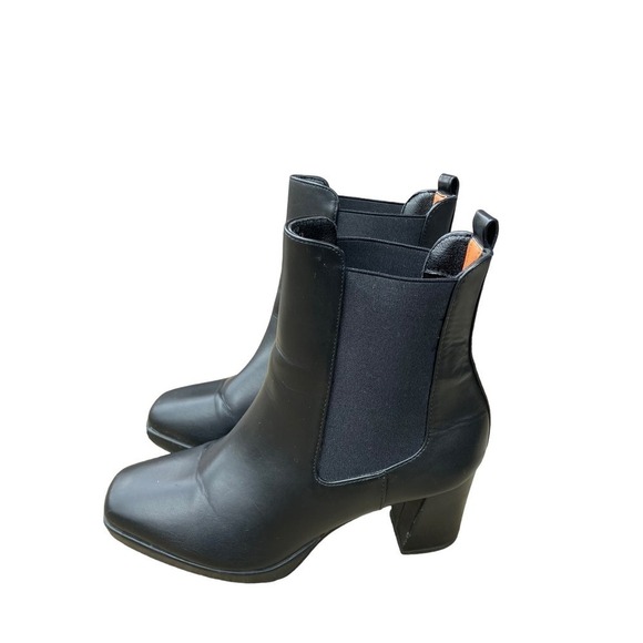 French Connection Penny Pull On Chelsea Boot in Black Vegan Leather Size US 9 - Picture 3 of 13